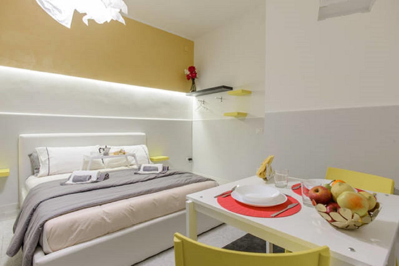Le Zite Suite Nápoles Exterior foto